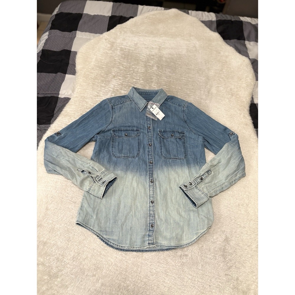 New Express Womens Blue Button Down Denim Roll Up Shirt Size Small‎